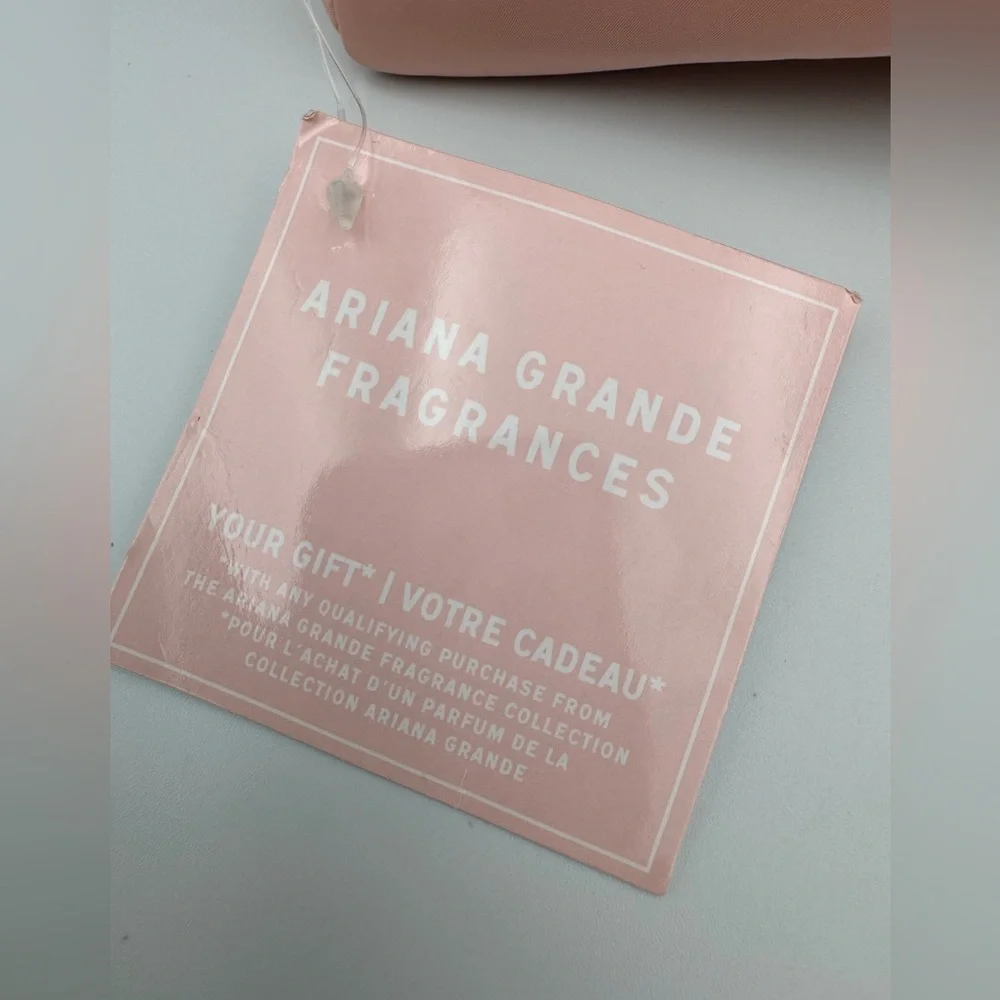 Ariana‎ Grande Fragrances Pink Cosmetic Travel Bag Rare Promo Pouch
